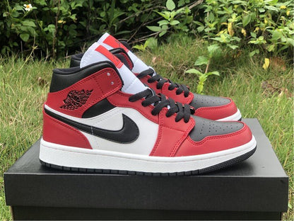 JORDAN 1 MID x CHICAGO BLACK TOE - Prime Reps