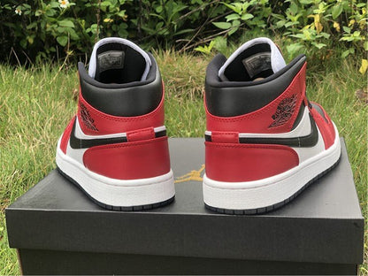 JORDAN 1 MID x CHICAGO BLACK TOE - Prime Reps