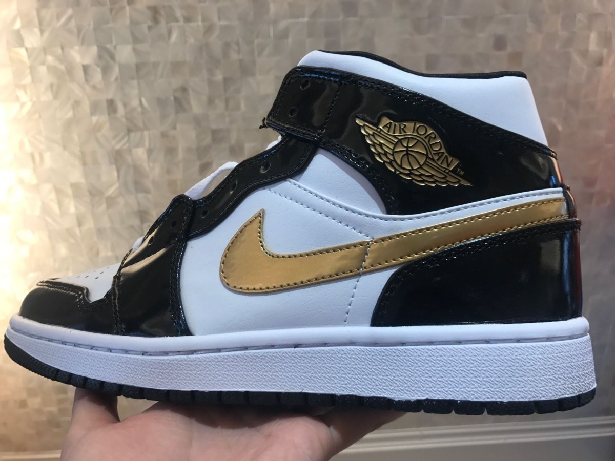 JORDAN 1 MID x PATENT BLACK WHITE GOLD