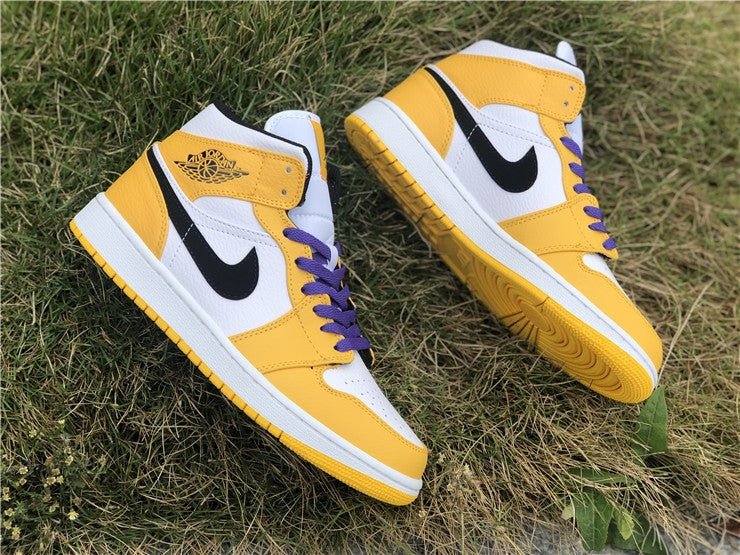 Laker air jordan clearance 1