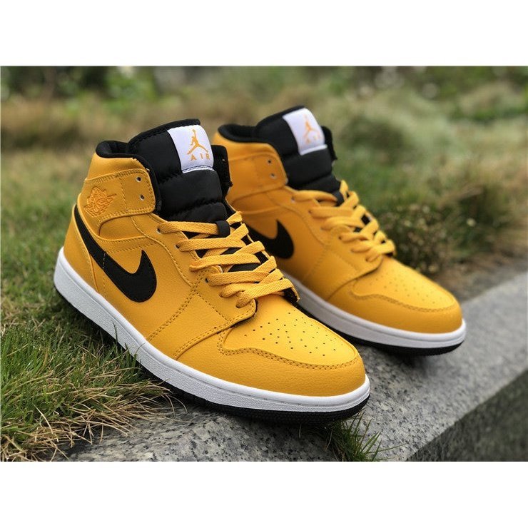 JORDAN 1 MID x UNIVERSITY GOLD BLACK