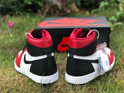 JORDAN 1 RETRO HIGH x SATIN SNAKE CHICAGO - Prime Reps