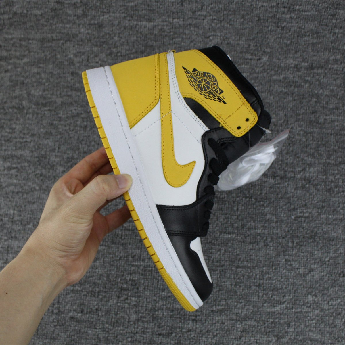 Aj 1 yellow on sale ochre