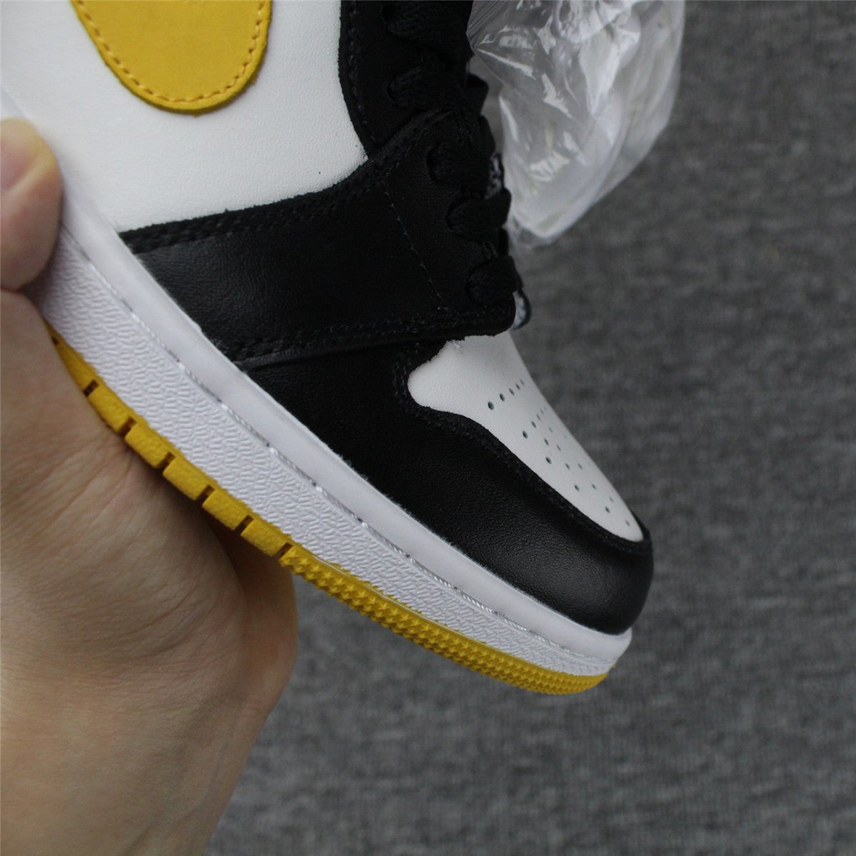 JORDAN 1 RETRO HIGH x YELLOW OCHRE - Prime Reps