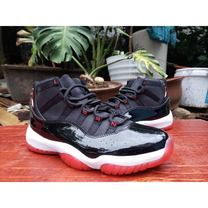 JORDAN 11 RETRO x PLAYOFFS BRED - Prime Reps