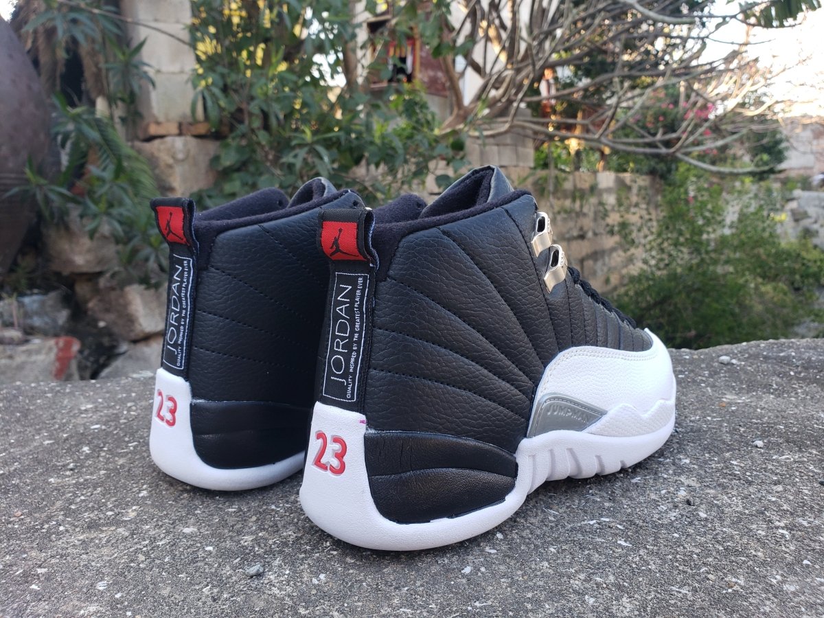 JORDAN 12 RETRO x PLAYOFFS