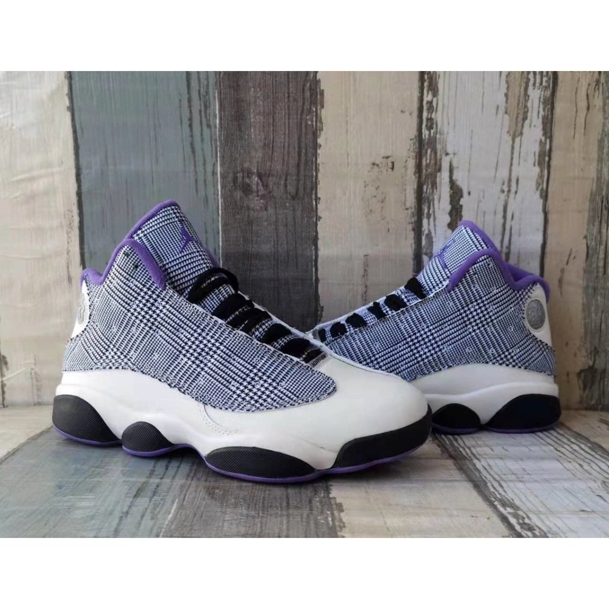 JORDAN 13 RETRO x HOUNDSTOOTH