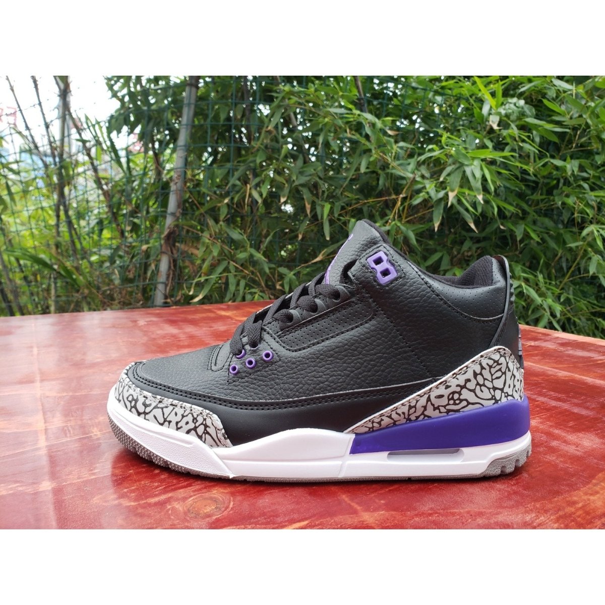 JORDAN 3 RETRO x BLACK COURT PURPLE