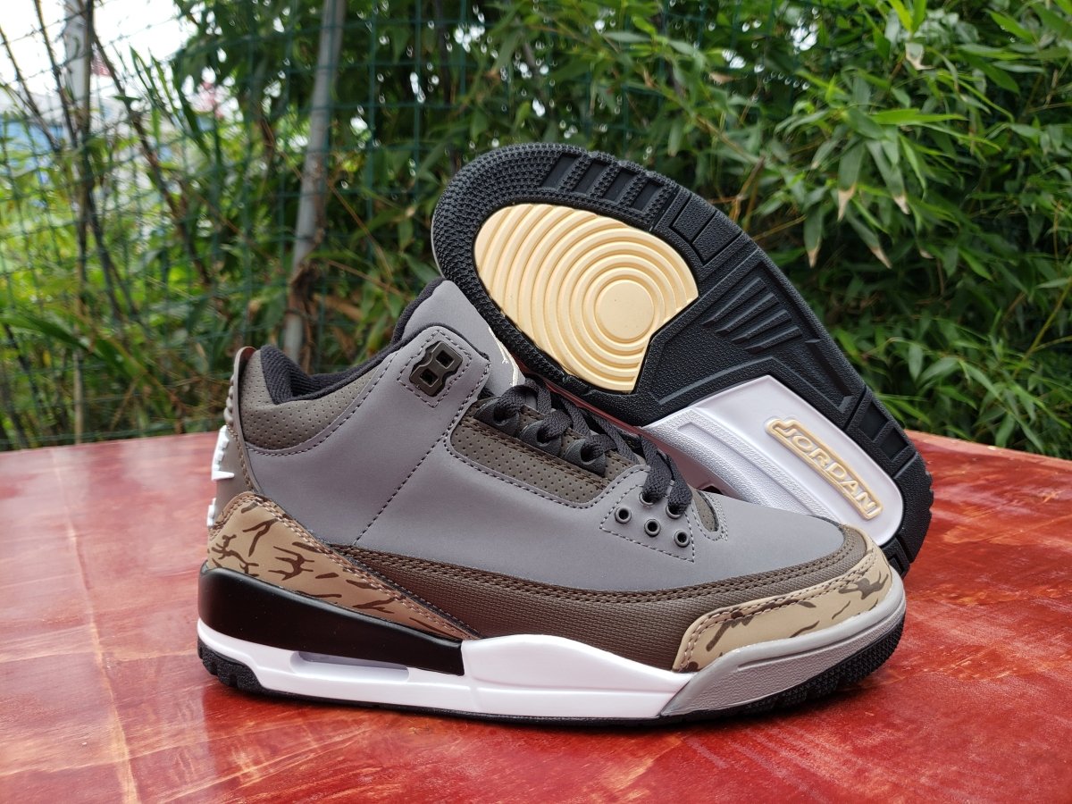 JORDAN 3 RETRO x COOL GREY/EARTH BROWN