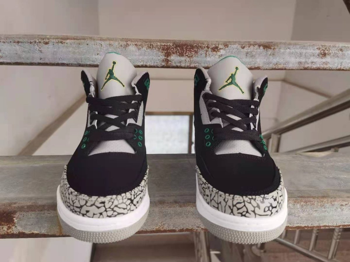 JORDAN 3 RETRO x PINE GREEN - Prime Reps