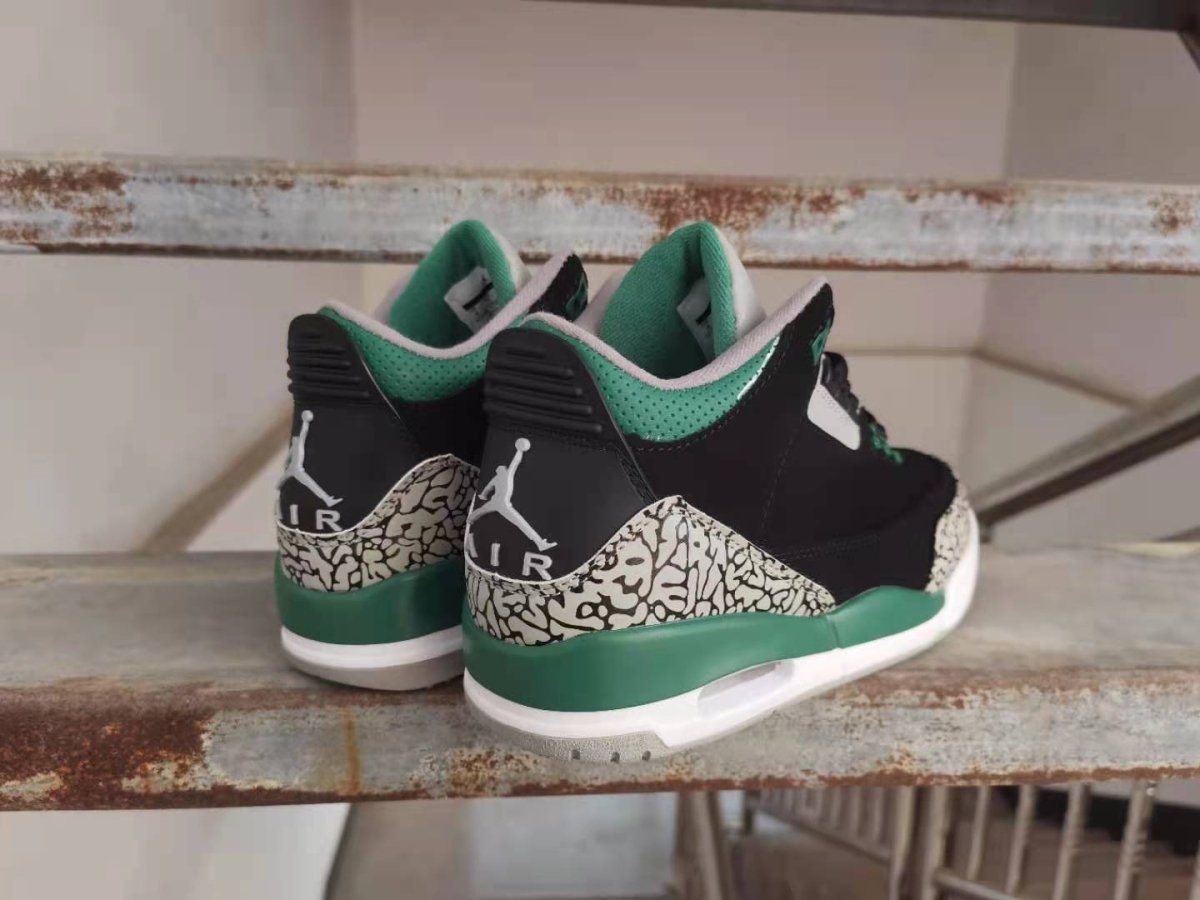 JORDAN 3 RETRO x PINE GREEN