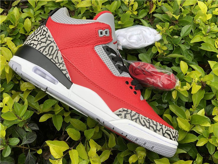 JORDAN 3 RETRO x SE UNITED FIRE RED Prime Reps