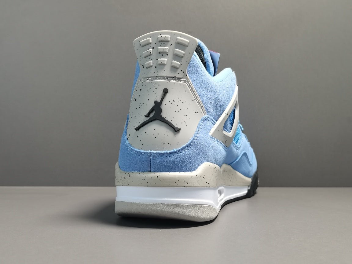 JORDAN 4 x UNIVERSITY BLUE