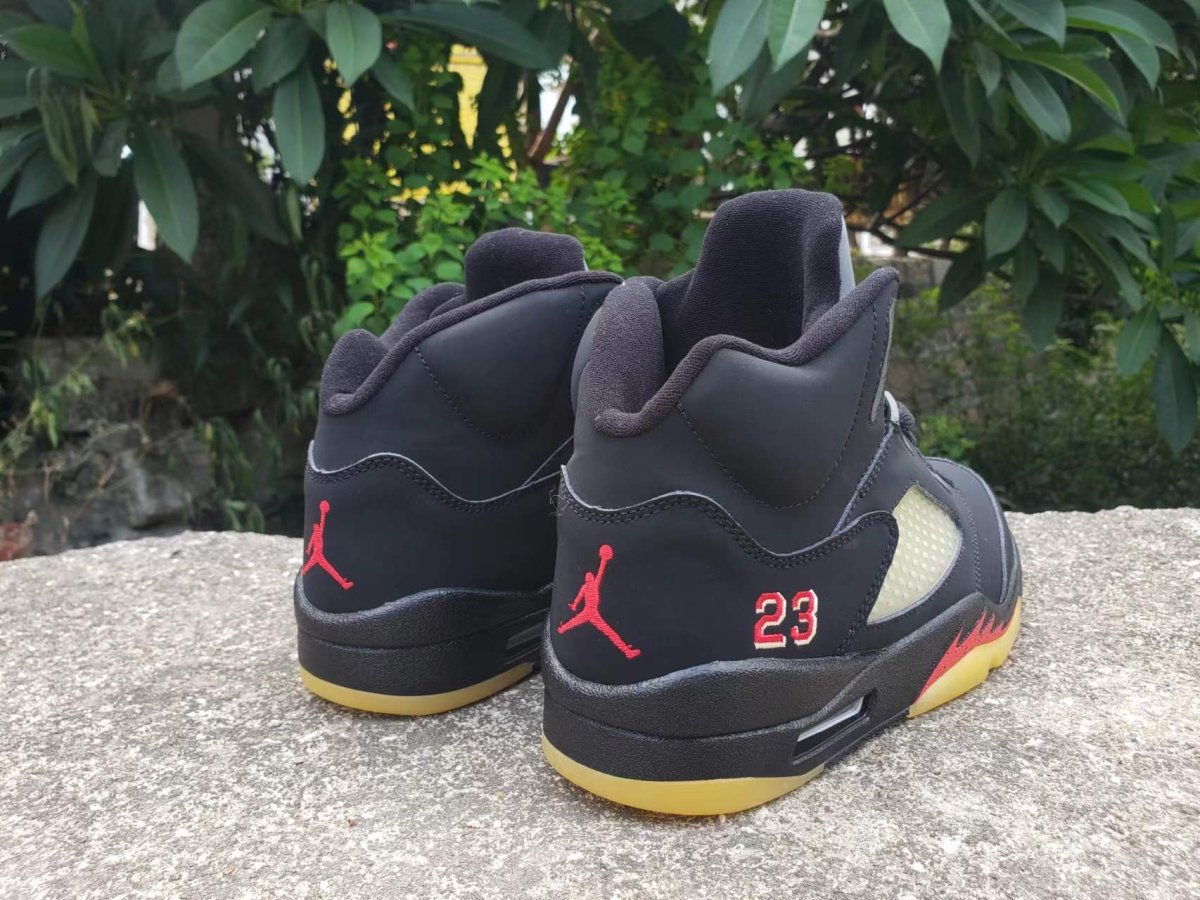 Jordan retro 5 noir sale