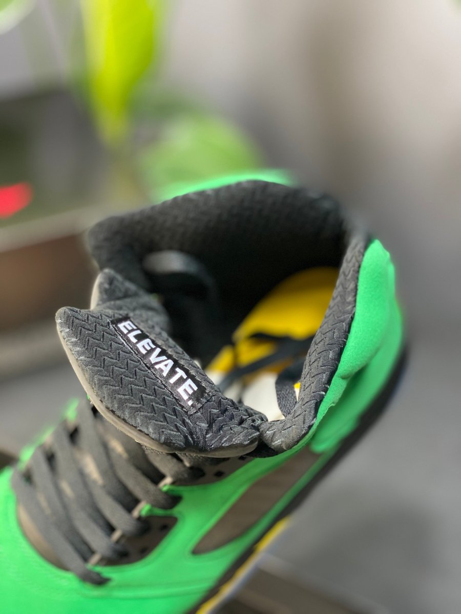 JORDAN 5 RETRO x SE OREGON