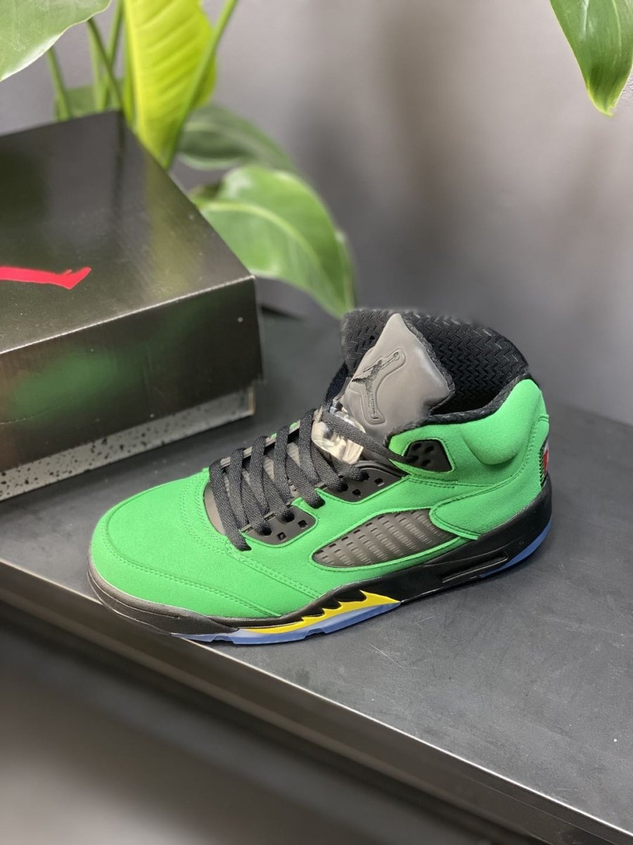 JORDAN 5 RETRO x SE OREGON