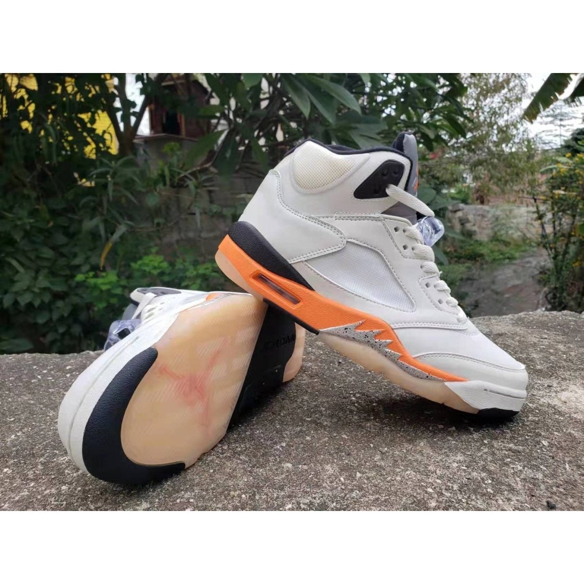 JORDAN 5 RETRO x SHATTERED BACKBOARD