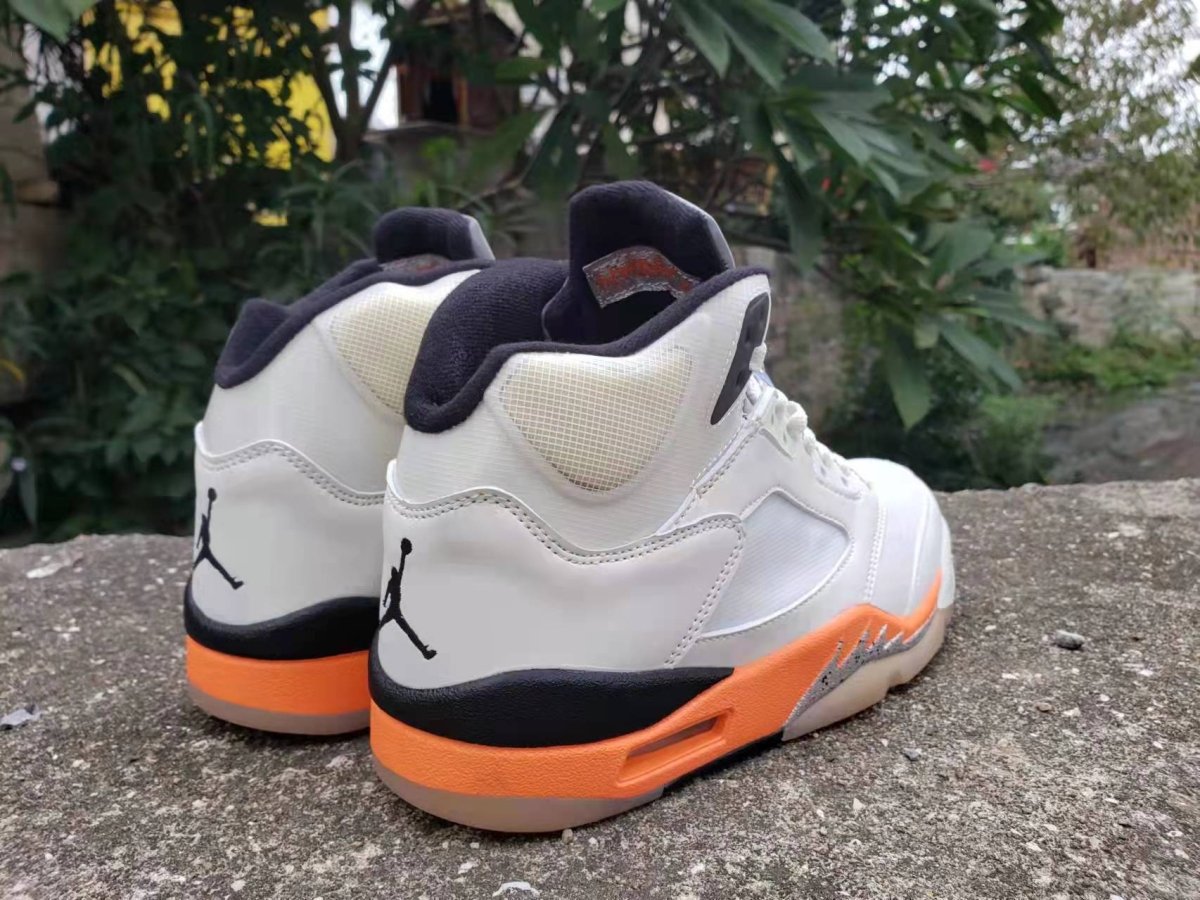 JORDAN 5 RETRO x SHATTERED BACKBOARD