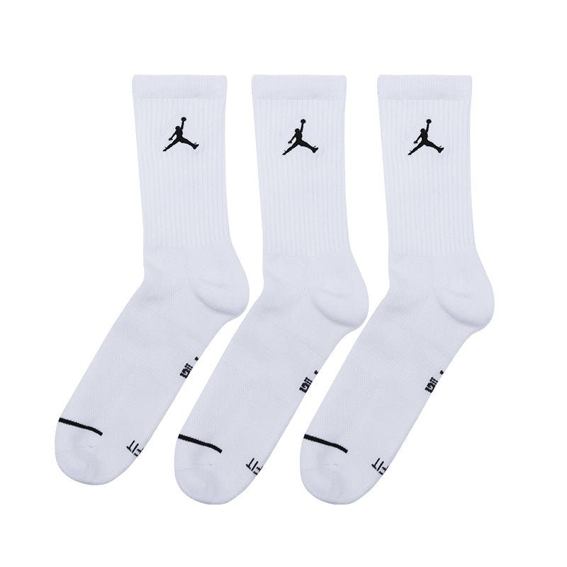 https://shopprimereps.com/cdn/shop/products/jordan-basketball-elite-socks-3-pack-739248.jpg?v=1696876407&width=1445