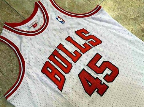 Vintage RETRO Chicago Bulls Michael Jordan RED #45 Jersey Champion