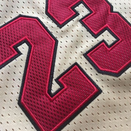 MICHAEL JORDAN CHICAGO BULLS GOLDEN THROWBACK JERSEY - Prime Reps