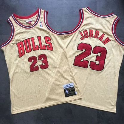 MICHAEL JORDAN CHICAGO BULLS GOLDEN THROWBACK JERSEY - Prime Reps