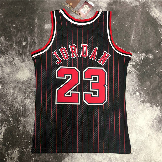 MICHAEL JORDAN CHICAGO BULLS THROWBACK JERSEY (HEAT APPLIED) - Prime Reps