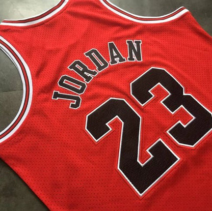 MICHAEL JORDAN CHICAGO BULLS TROPHY THROWBACK JERSEY - Prime Reps