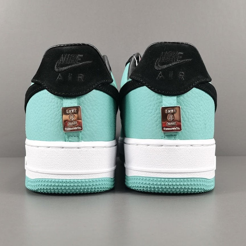 NIKE AIR FORCE 1 x TIFFANY & CO.1837 (FRIENDS AND FAMILY)