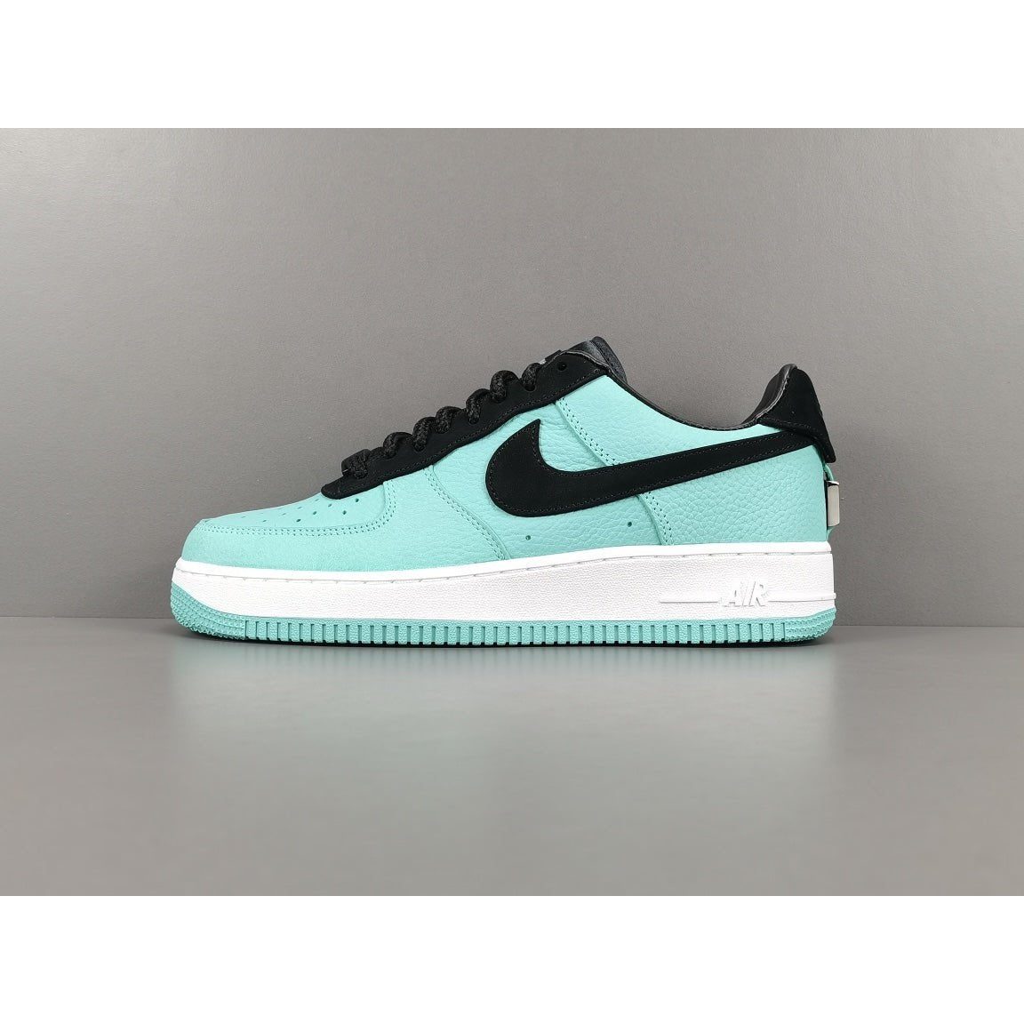 Tiffany & Co. x Nike Air Force 1 1837 Blue Friends & Family