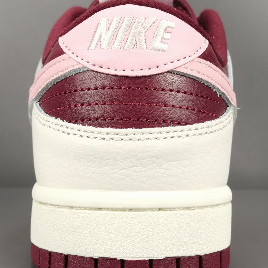 NIKE DUNK x VALENTINES DAY - Prime Reps