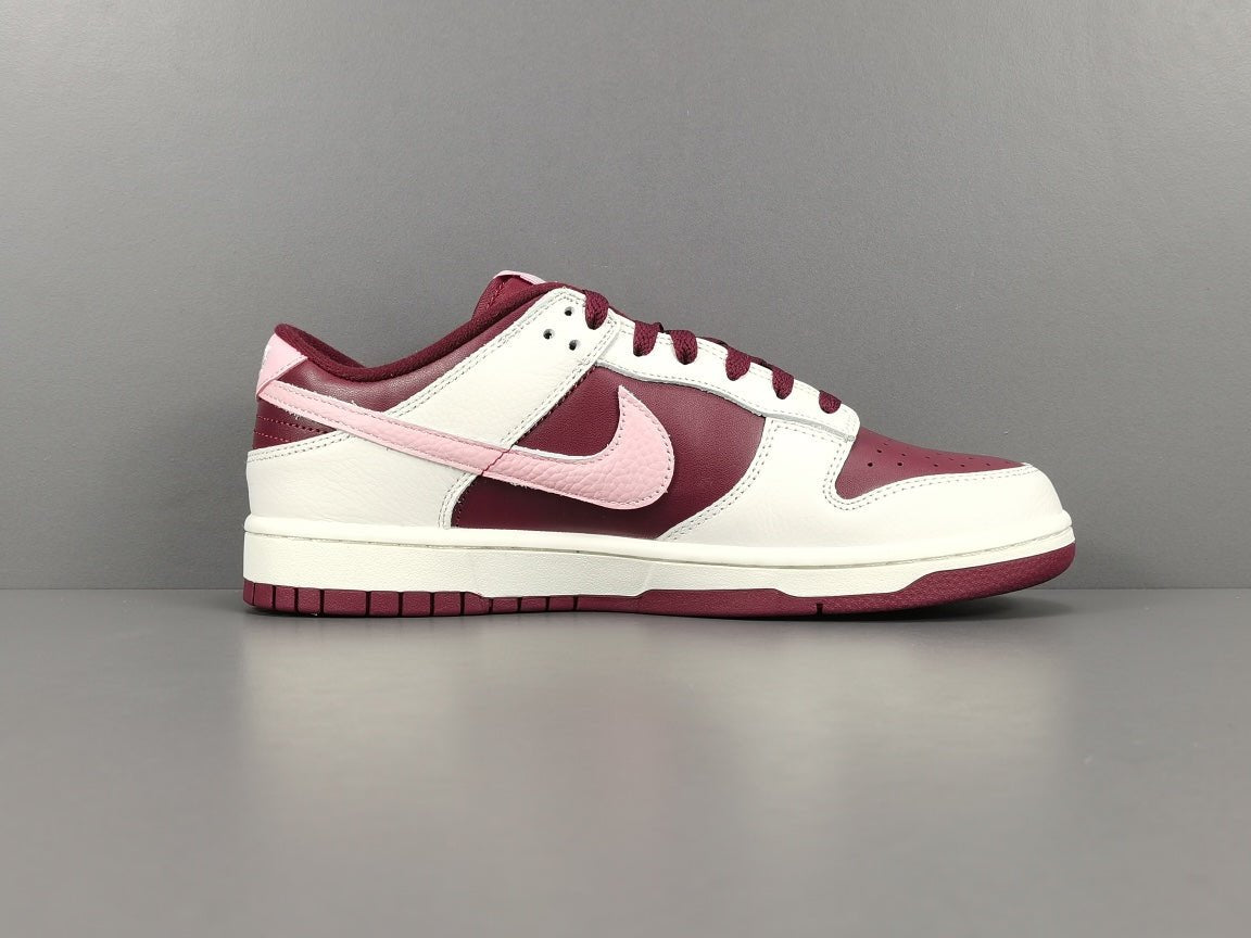 NIKE DUNK x VALENTINES DAY