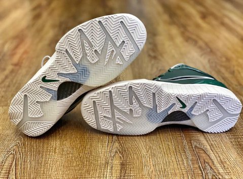 NIKE KOBE 4 x UNDEFEATED MILWAUKEE BUCKS - Prime Reps