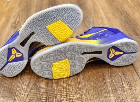 【正規品格安】Nike Kobe 5 Protro 5RINGS 25.5 スニーカー