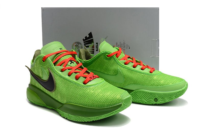 NIKE LEBRON 20 x GRINCH