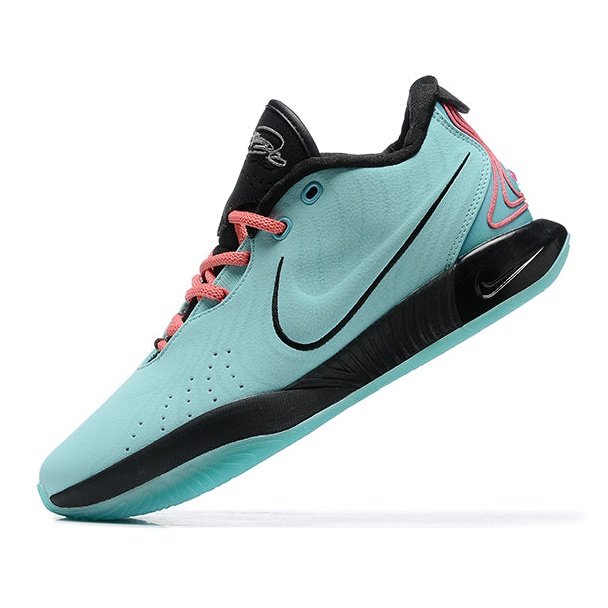 Lebron beach outlet shoes