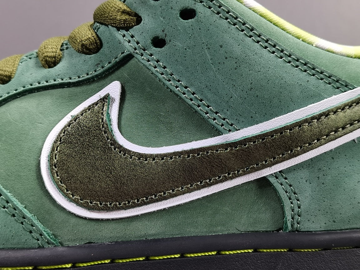 NIKE SB DUNK x CONCEPTS GREEN LOBSTER