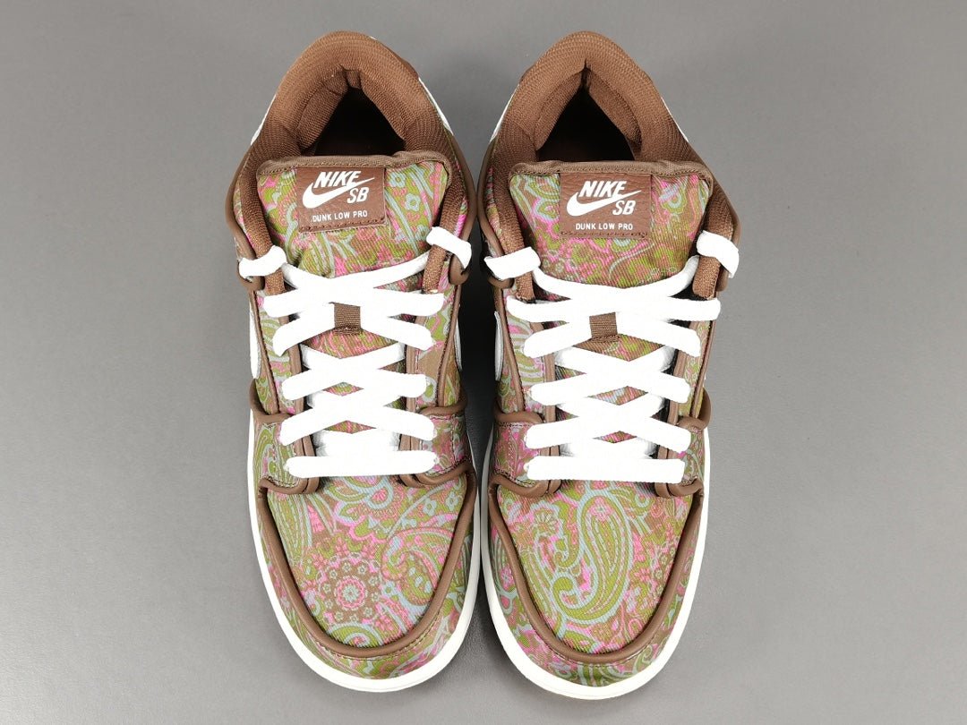 NIKE SB DUNK x PAISLEY BROWN