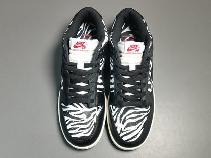 NIKE SB DUNK x QUARTERSNACKS ZEBRA - Prime Reps