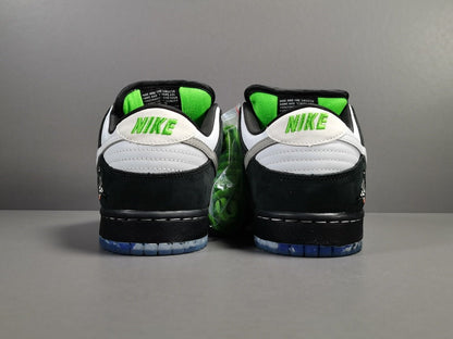 NIKE SB DUNK x STAPLE PANDA PIGEON - Prime Reps