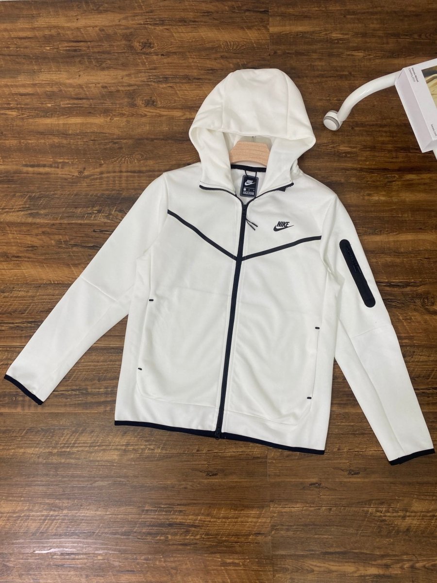 Nike tech discount fleece white hoodie