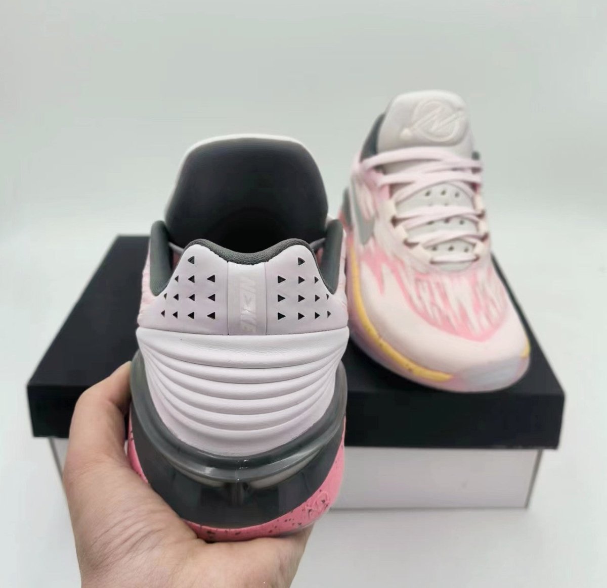 NIKE ZOOM G.T. CUT 2 x PEARL PINK