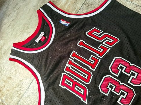 SCOTTIE PIPPEN CHICAGO BULLS THROWBACK JERSEY - Prime Reps